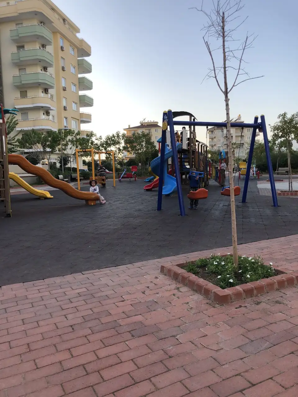 Nar Çiçeği Kreş