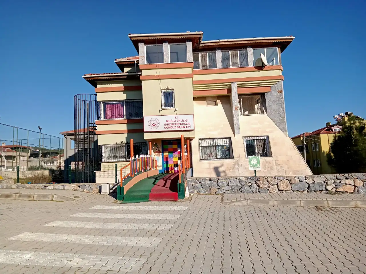Ege'nin Renkleri Kreş ve Gündüz Bakımevi - Çocuk Bakım Merkezi - Muğla