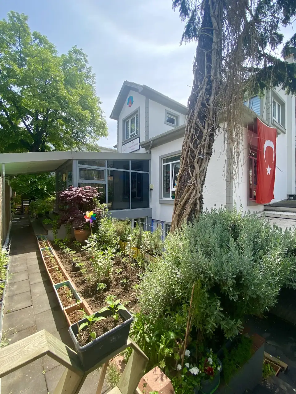 Özel Mor Efrem Süryani Anaokulu - Kreş ve Anaokulu - İstanbul