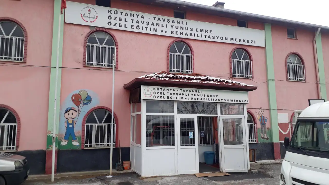 Tavşanlı Özel Yunus Emre Özel Eğitim ve Rehabilitasyon Merkezi