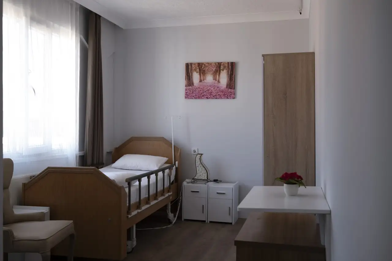Özel Önce Yaşlı Bakım Merkezi ve Huzurevi - Yaşlı Bakım Evi - Kocaeli - galeri görseli