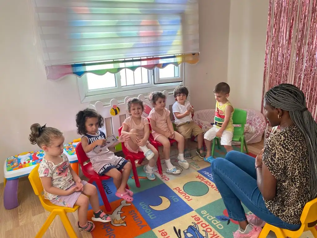 Özel gökkuşağı kreş ve gündüz bakımevi
