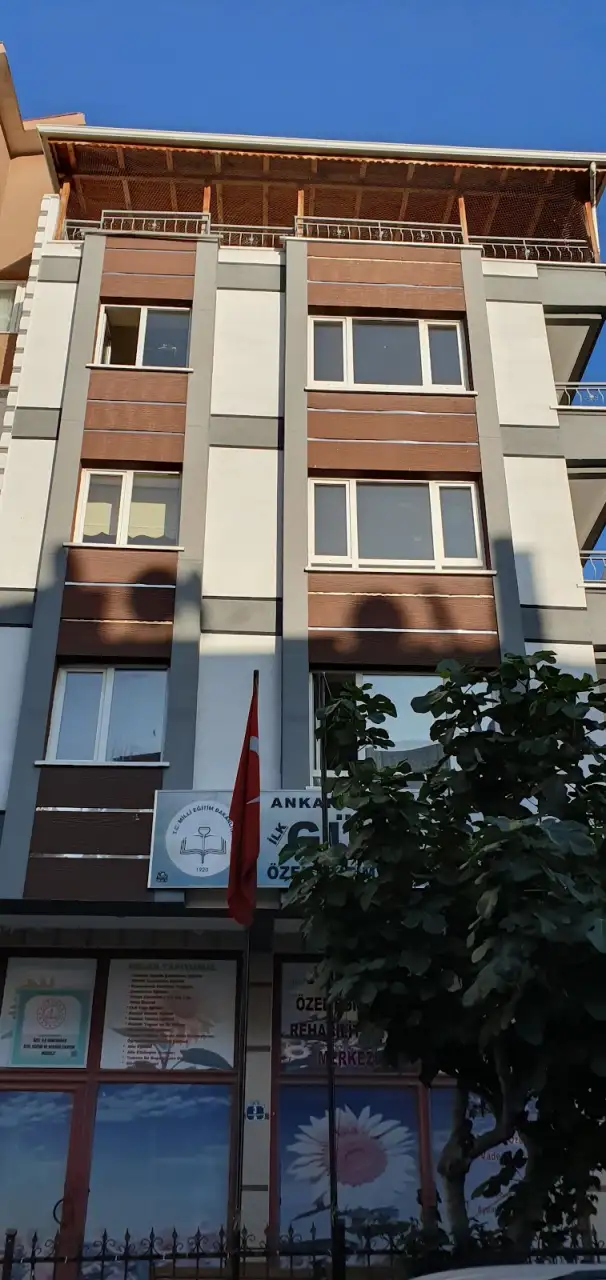 İlk Günebakan Özel Eğitim ve Rehabilitasyon Merkezi