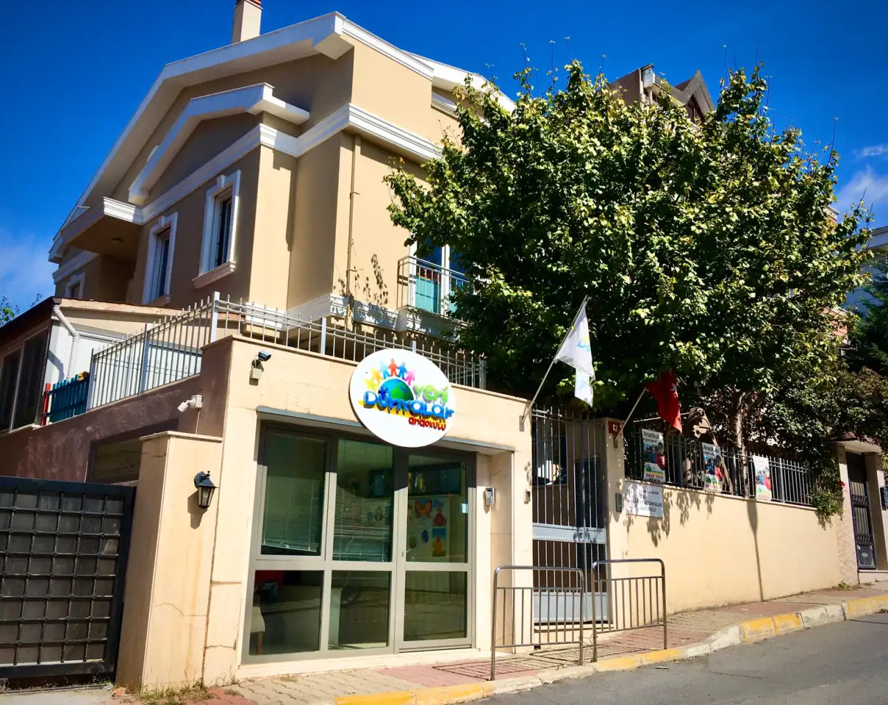 Yeni Dünyalar Anaokulu Ataşehir - Kreş ve Anaokulu - İstanbul