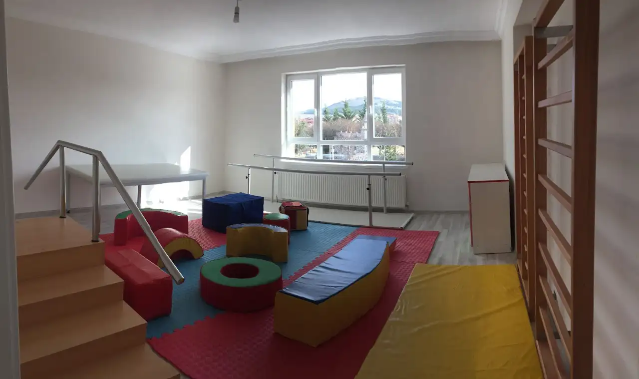 Umut Çınarları Özel Eğitim ve Rehabilitasyon Merkezi