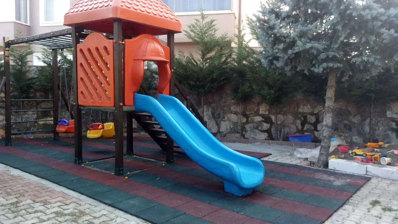 Harikalar Diyarı Kreş ve Gündüz Bakımevi