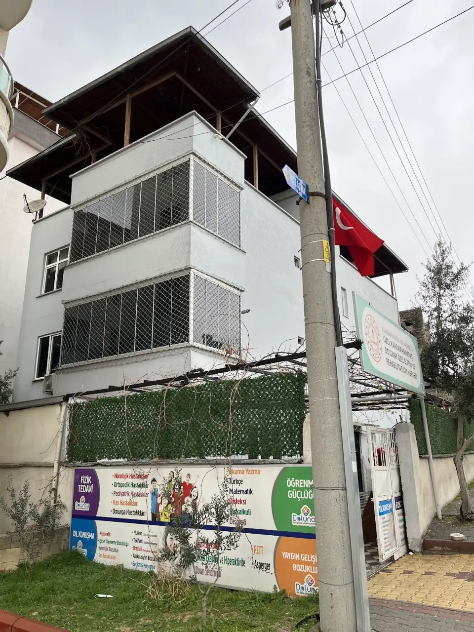 Dolunay Özel Eğitim ve Rehabilitasyon Merkezi