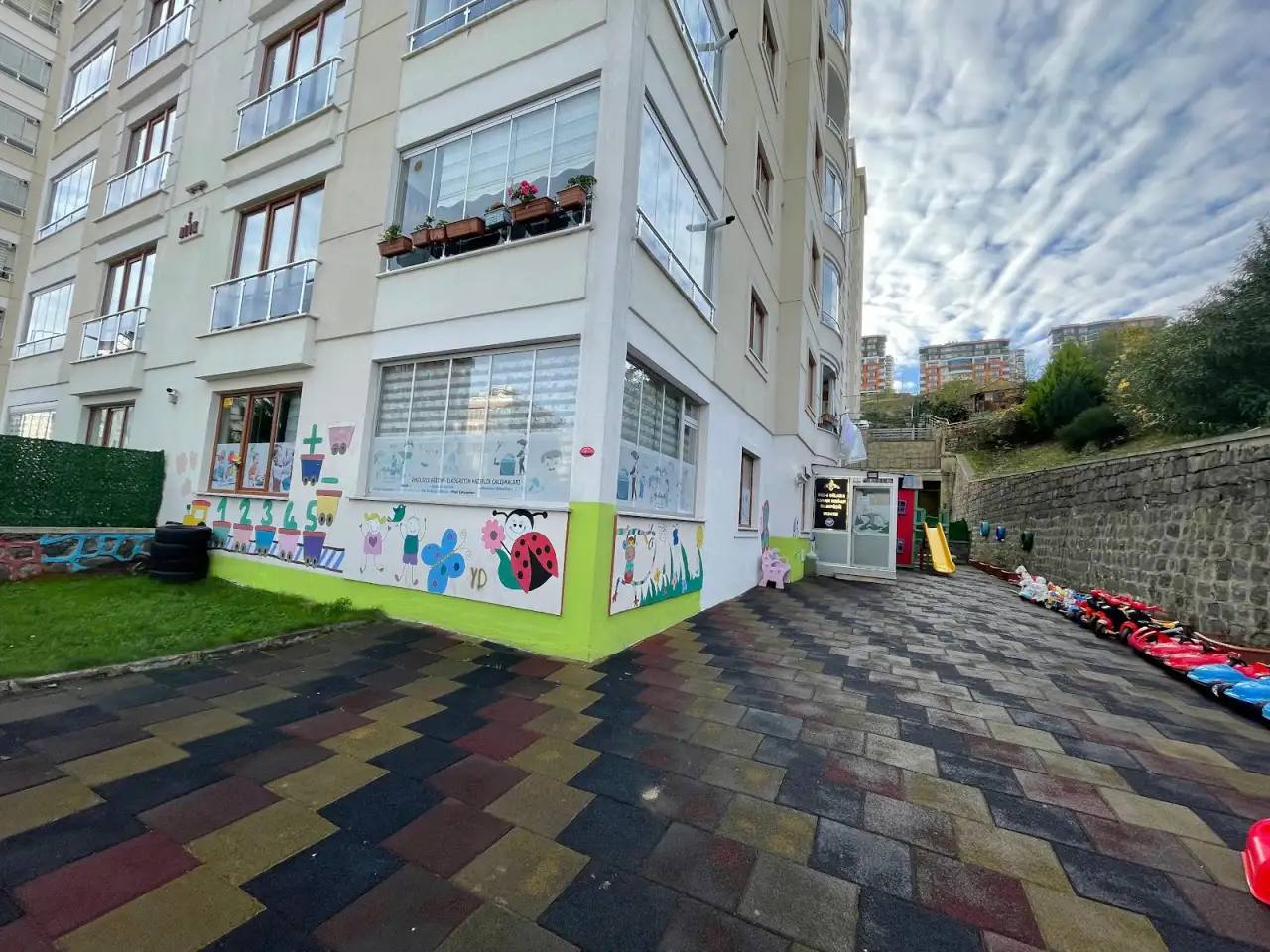 Özel Yıldızlı Yeni Dünya Kreş Ve Gündüz Bakımevi - Çocuk Bakım Merkezi - Trabzon - galeri görseli