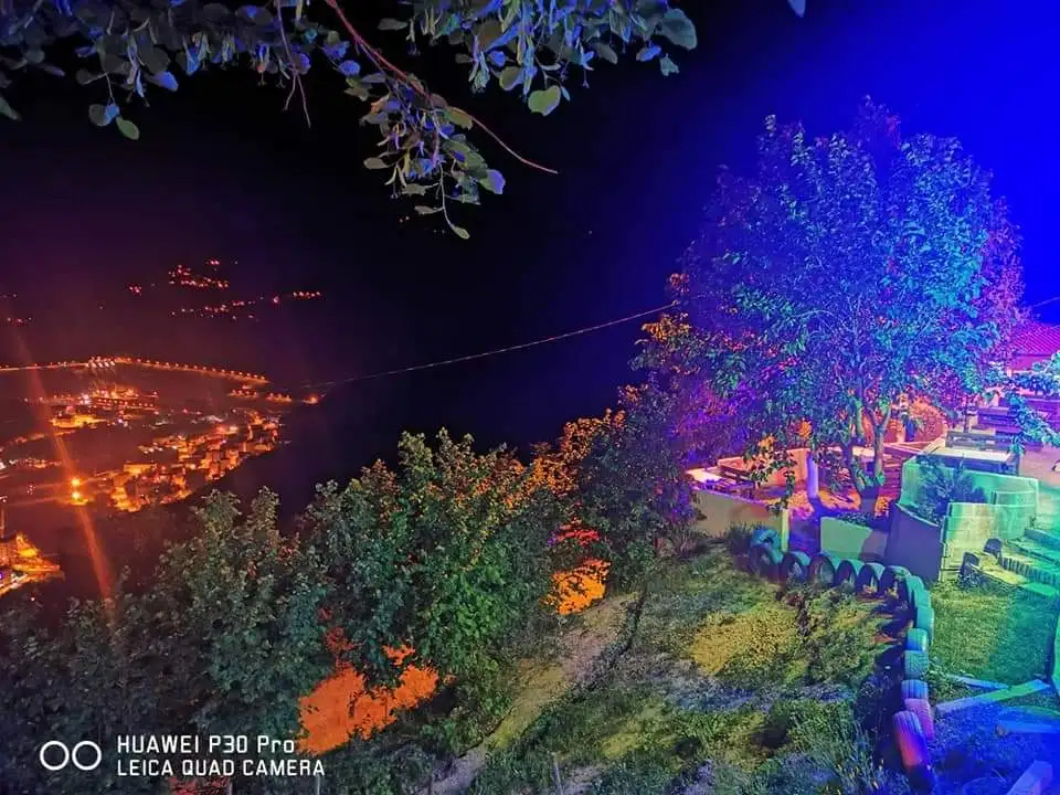 Huzur Tepe Bungalov Evleri ve Kahvaltı Salonu - Yaşlı Bakım Evi - Artvin - galeri görseli