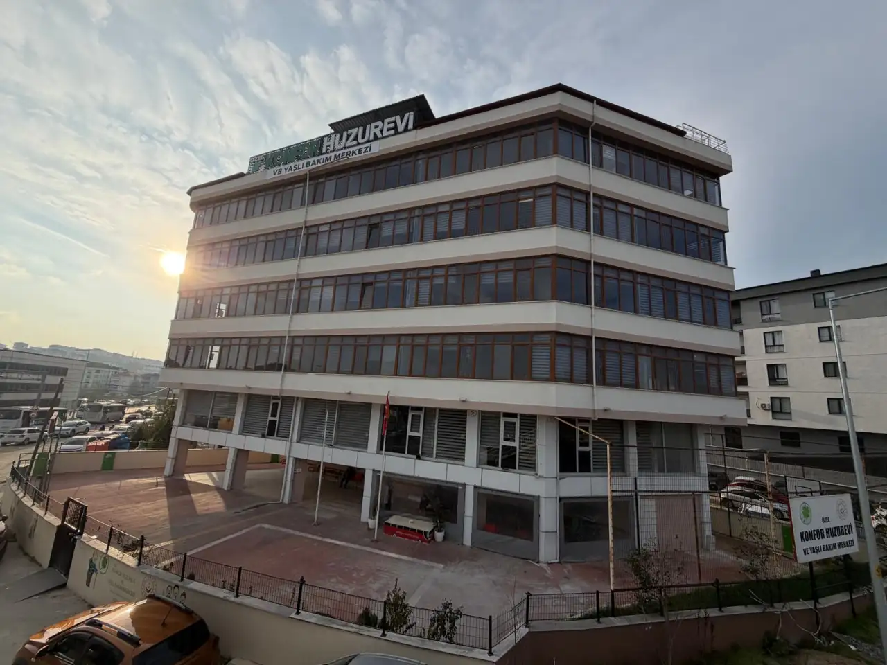 Konfor Huzurevi - Yaşlı Bakım Evi - Tekirdağ
