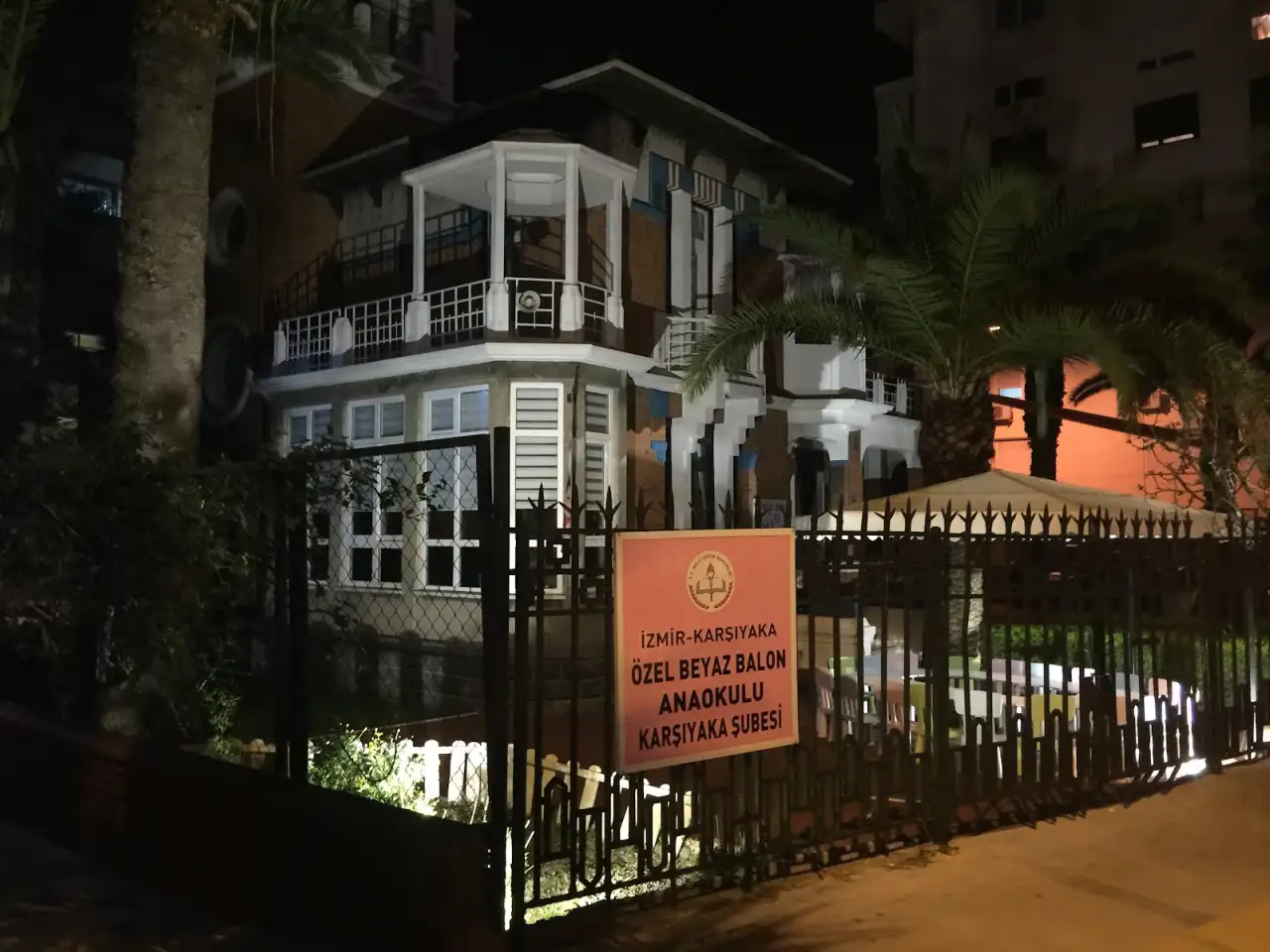 Beyaz Balon Anaokulu Karşıyaka Şubesi - Kreş ve Anaokulu - İzmir