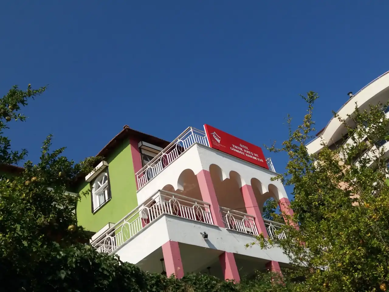Özel Tırtıl Kreş ve Gündüz Bakım Evi - Kreş ve Anaokulu - İzmir