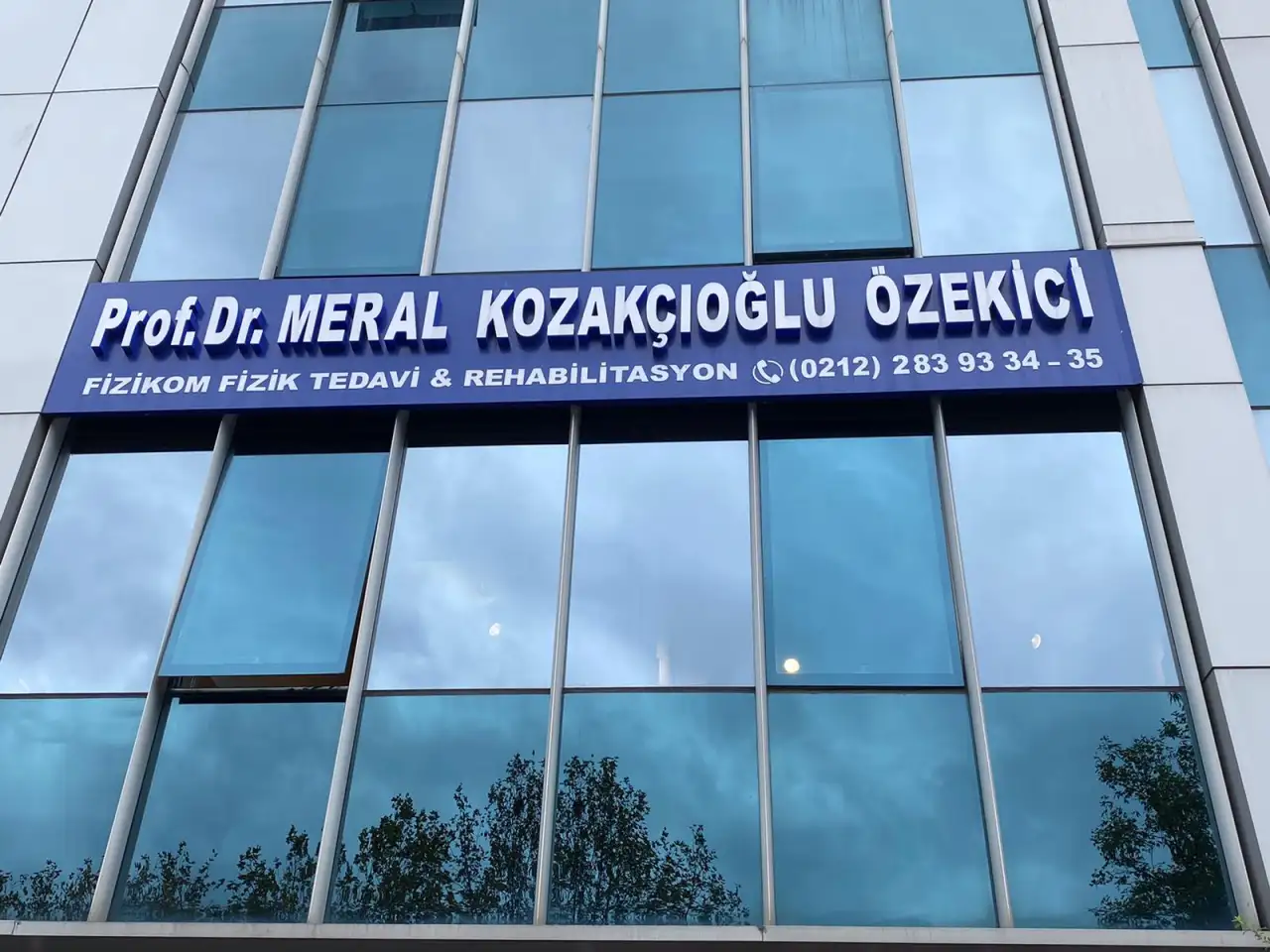 Prof. Dr. Meral KOZAKÇIOĞLU - Fizikom Fizik Tedavi ve Rehabilitasyon Merkezi